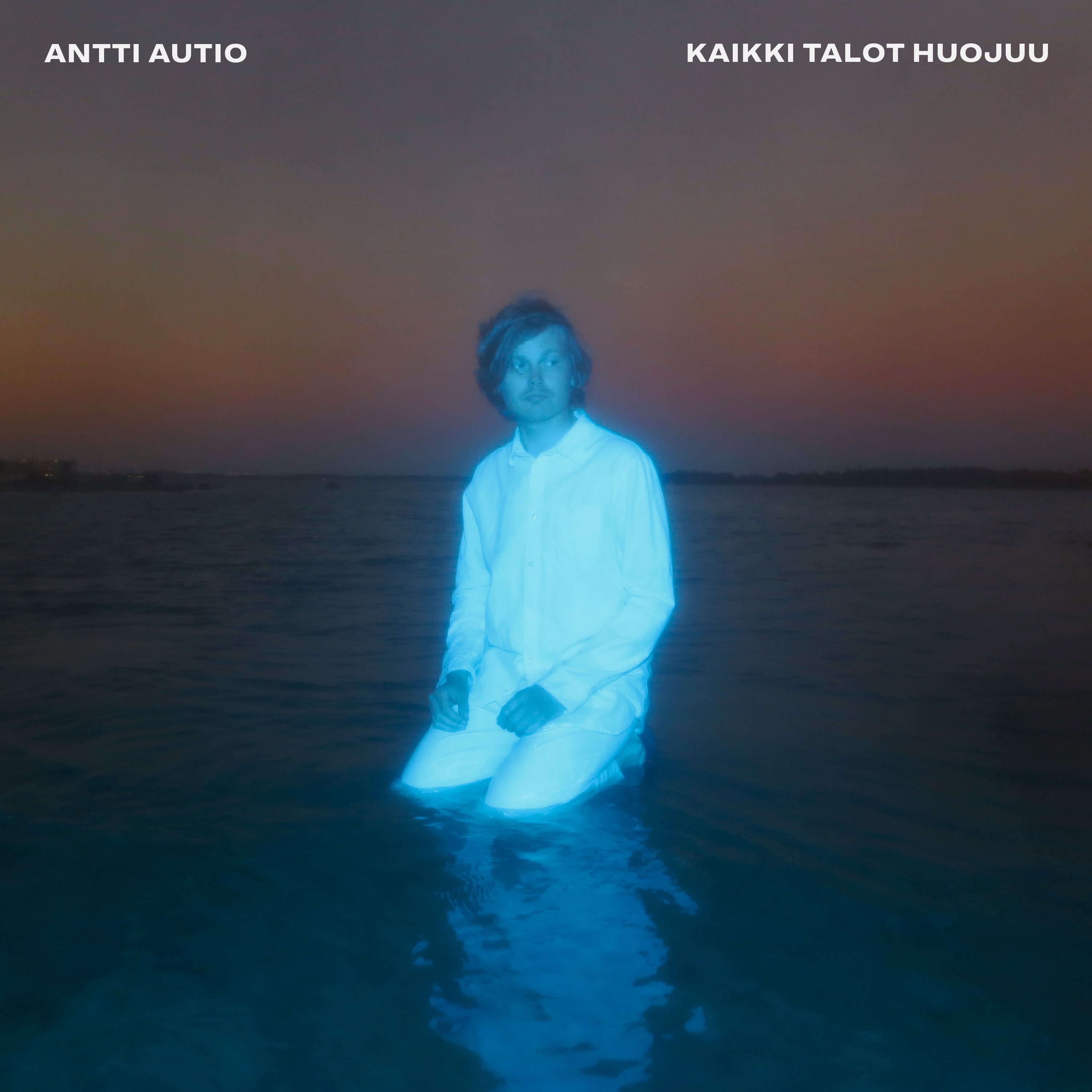 ANTTI AUTIO - KAIKKI TALOT HUOJUU (CURACAO TRANSPARENT BLUE VINYL) (Vinyl)